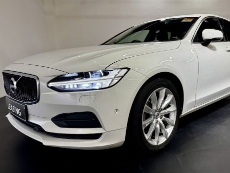 https://www.mycarforum.com/uploads/sgcarstore/data/11/11_1711521833_0Volvo S90 T5 Momentum_1.jpg